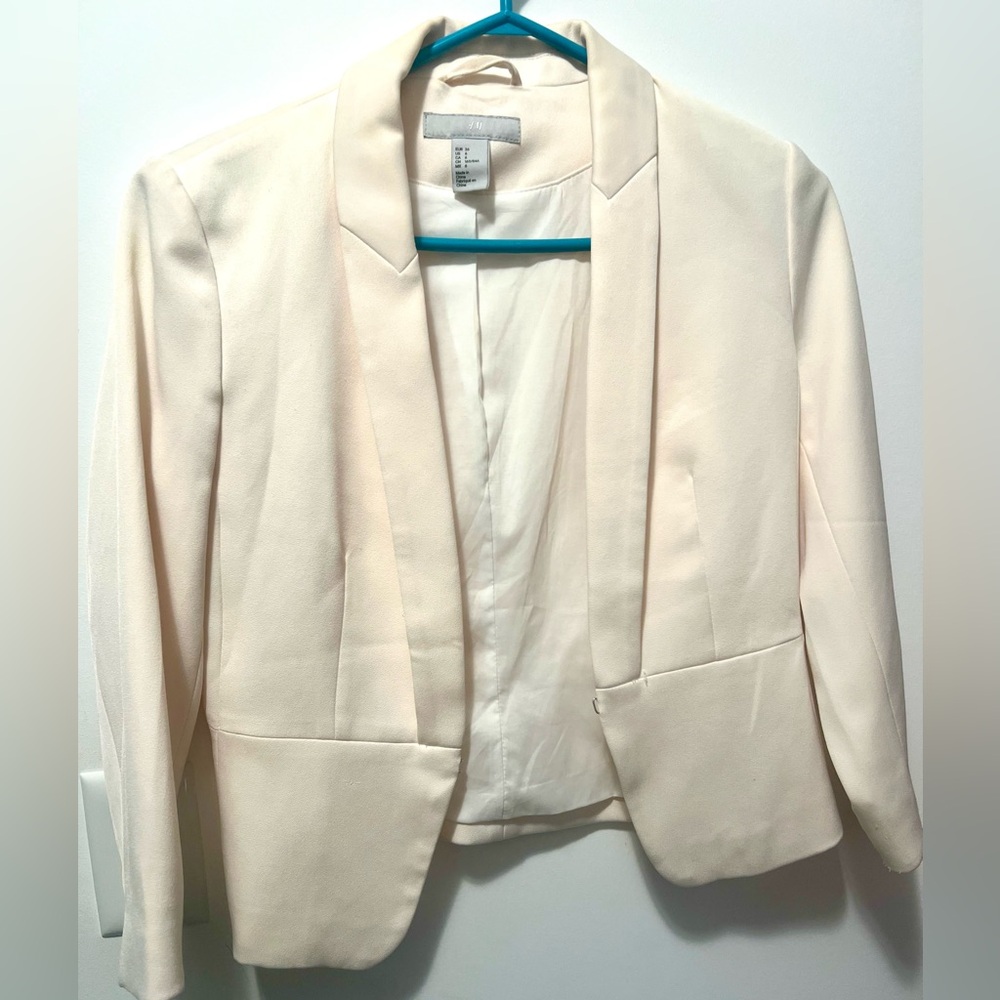 H&M Cream Blazer Modern Design size 6